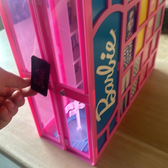 2019 Barbie Mattel Pink Folding Dream Closet Wardrobe Carry Case USED - Picture 10 of 10